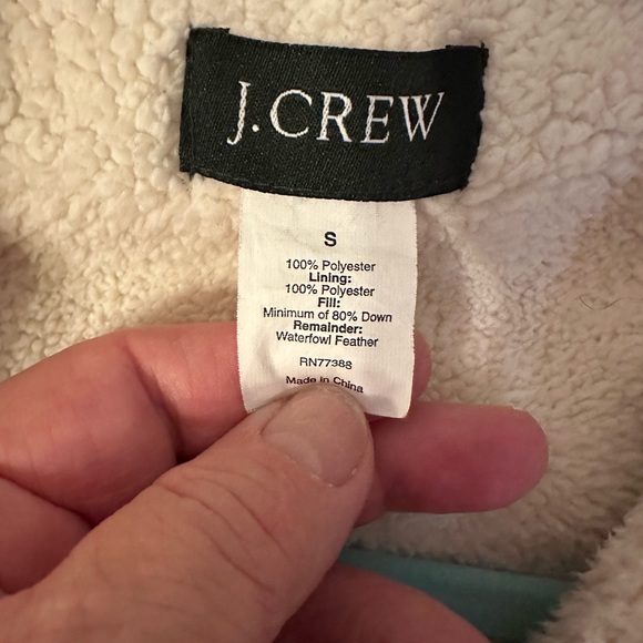 J Crew women’s  White Puffer Vest with Sherpa Lining - Picture 6 of 6